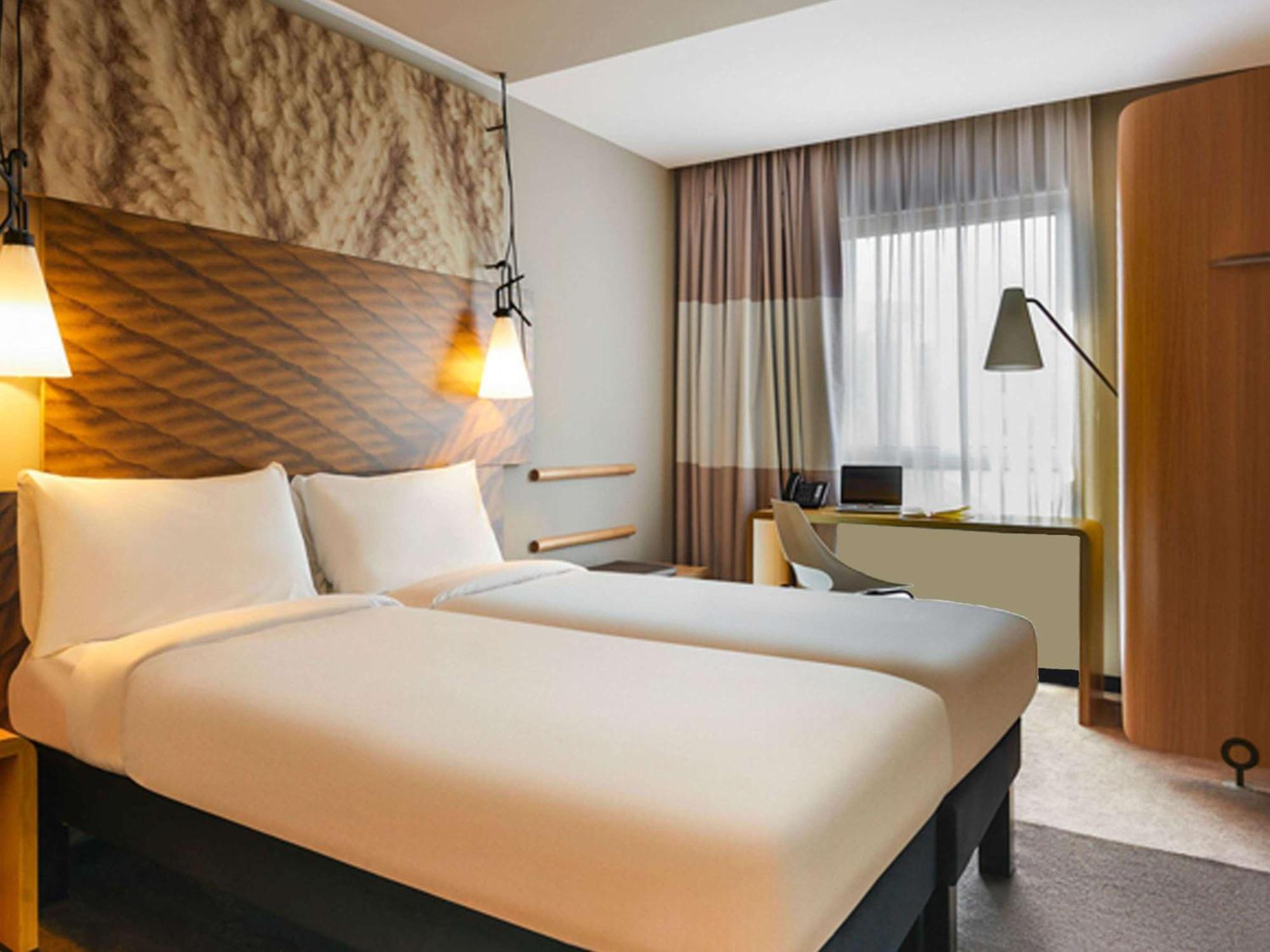Ibis Quimper Hotel Exterior photo